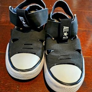 CONVERSE ALL STAR Black/White Sport Shoes Size 1.5